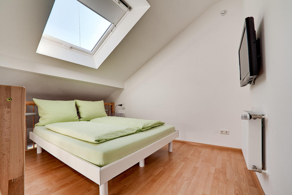 Pensionsieben Das Andere Hotel Lorrach Room photo